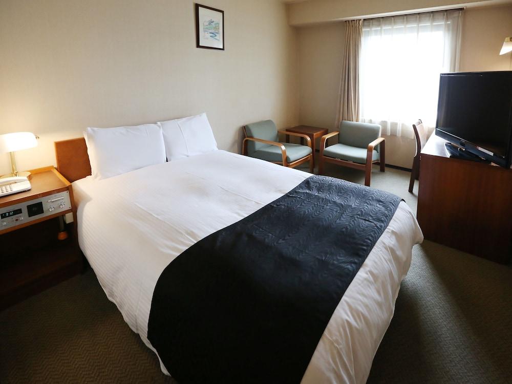 Apa Hotel 3*